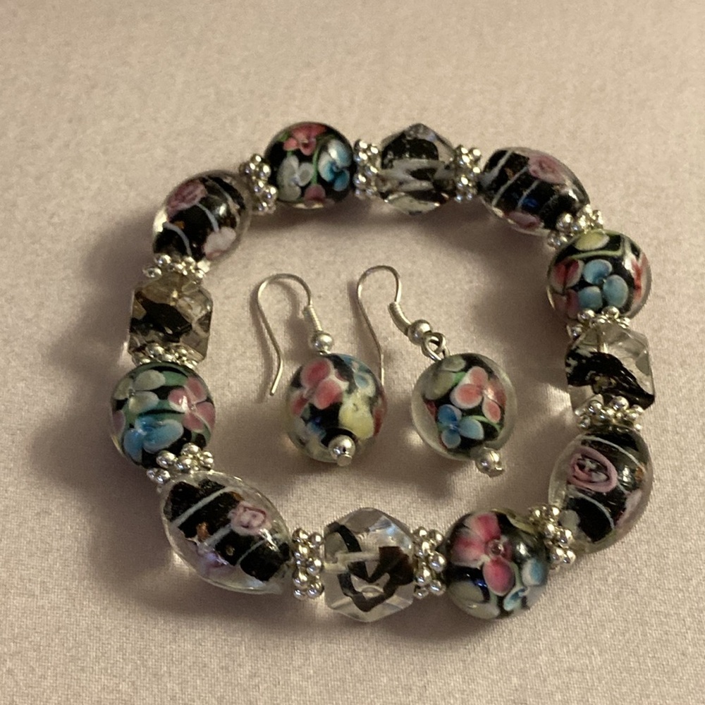Stretchy Black Floral Candy Style Glass Bracelet & Matching Drop Earrings
